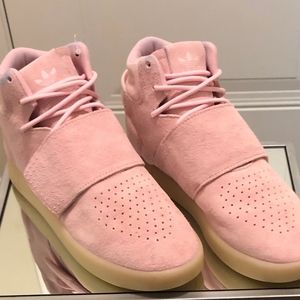 Adidas womens tubular shoe w/ strap